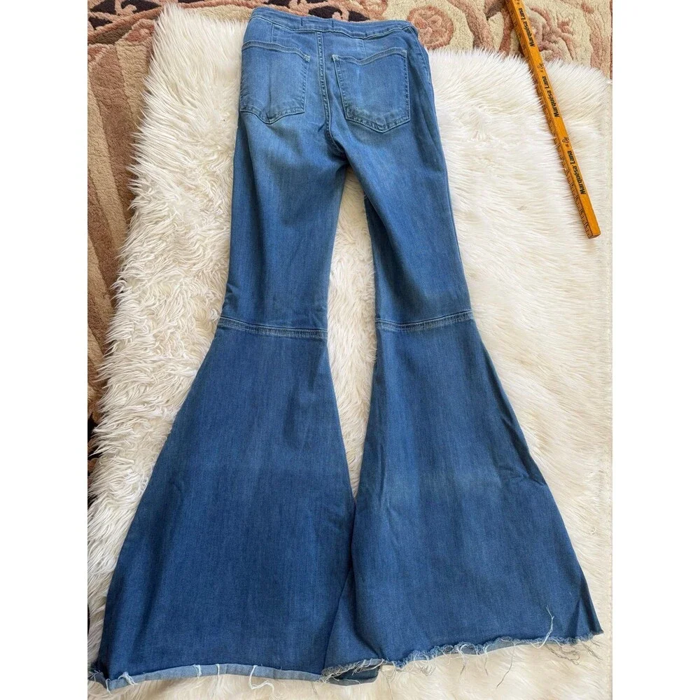 Free People Bell Bottom Jeans Size 24